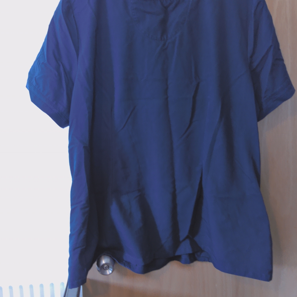 Urbane Navy Blue Scrub Top - Picture 5 of 5
